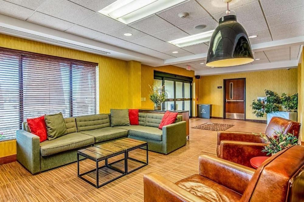 Sonesta Essential Minot Hotel Екстериор снимка