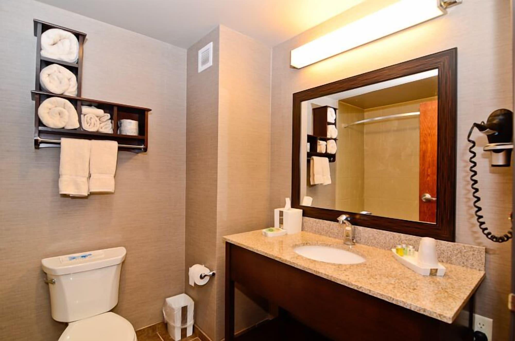 Sonesta Essential Minot Hotel Екстериор снимка