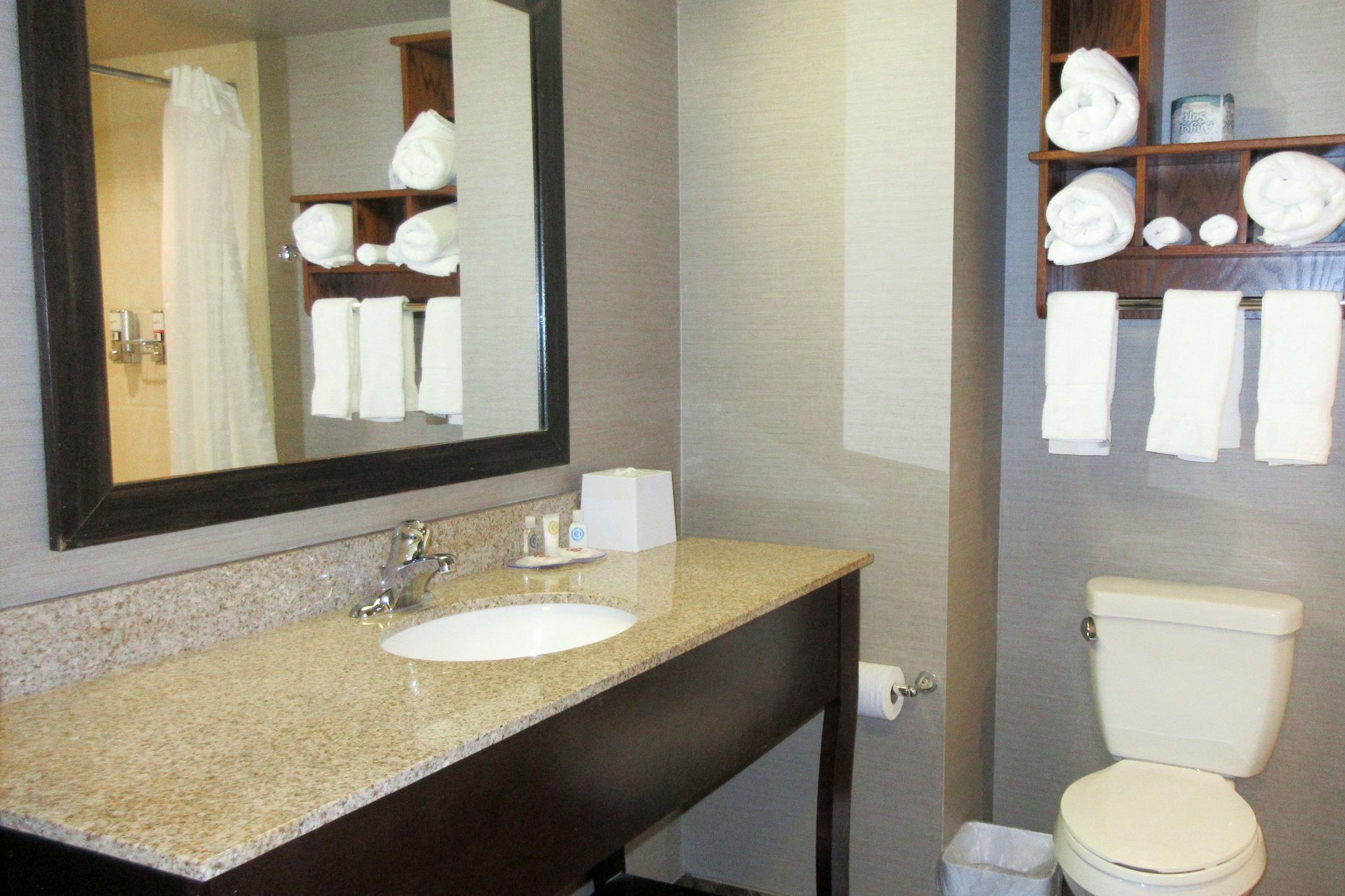 Sonesta Essential Minot Hotel Екстериор снимка